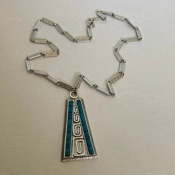 Vintage Signed Whiting Davis Turquoise on Silver Geometric Designed - Picture 1 of 9